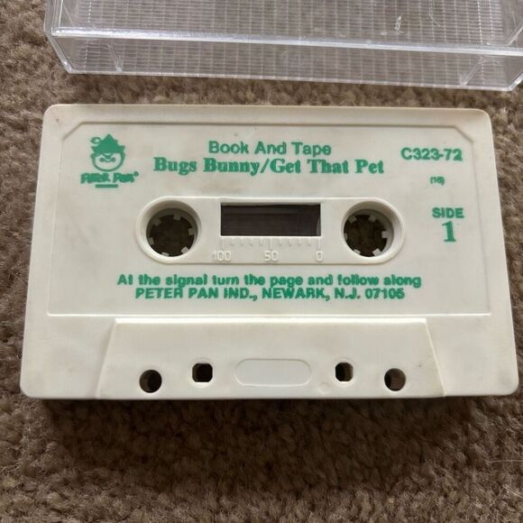 Peter Pan Book And Tape Bugs Bunny/The Road Runner Cassette Tape - Picture 1 of 4